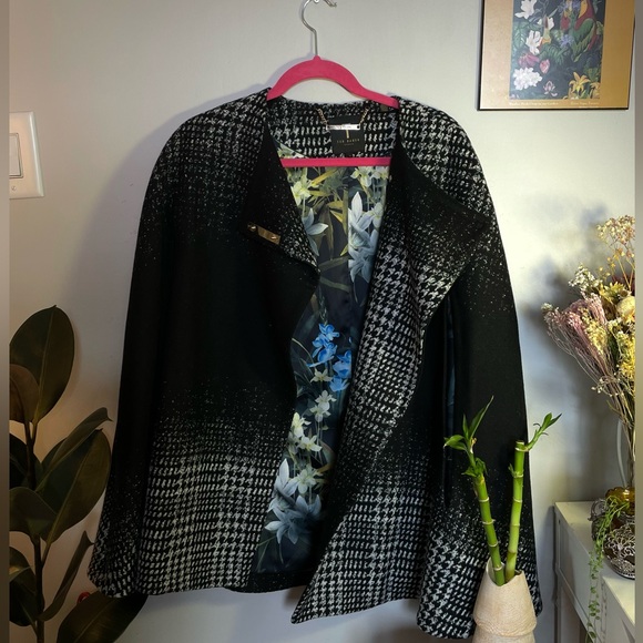 Ted Baker London - Picture 1 of 4